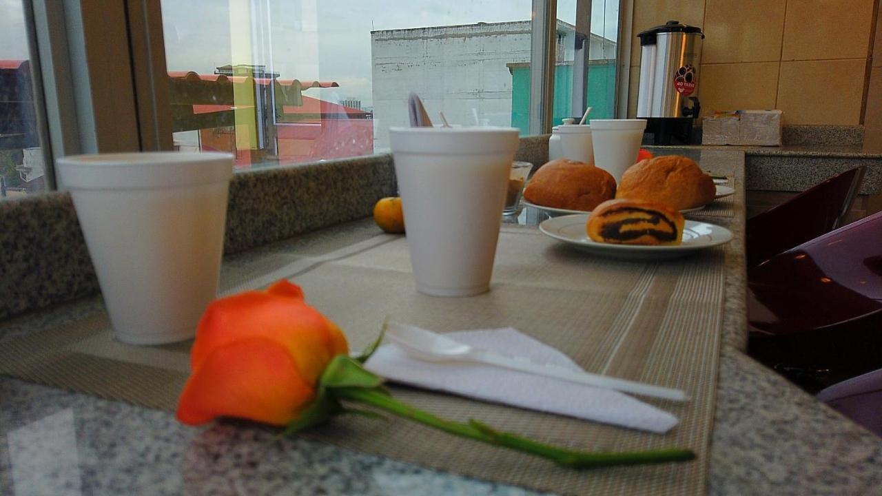 Olympus Plaza Hotell Quito Eksteriør bilde